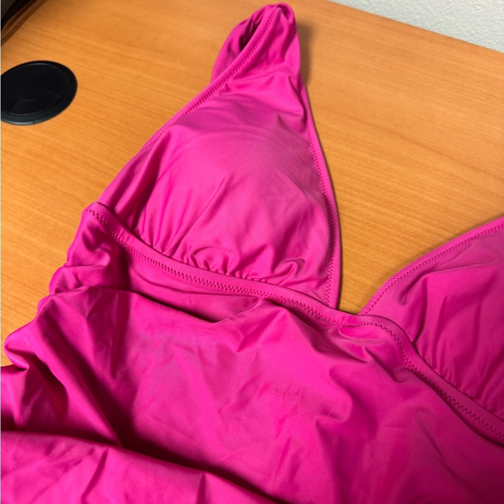 Runched V-Neck One Piece - Picture 7 of 10